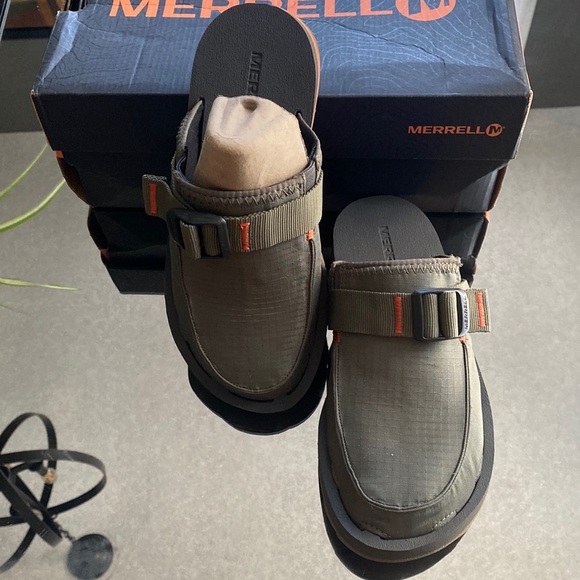 Merrell Alpine Clog, READ DESCRIPTION. Womens 7 (fits more like 5 1/2-6)… - Picture 1 of 10